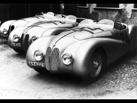 1940-BMW-328-at-Mille-Miglia-Roadsters