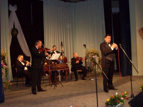 Nőnapi Operett és Nóta Gála Záhonyban 2013.03.08