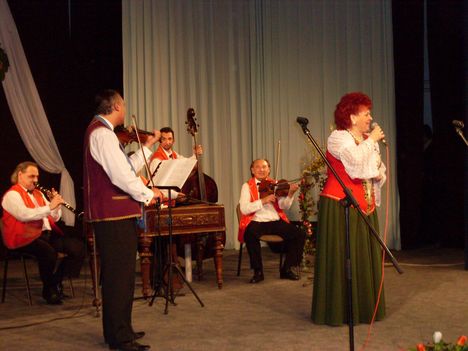 Nőnapi Operett és Nóta Gála Záhonyban 2013.03.08