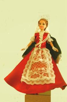 Sissi Királyné magyaros ruhájának másolata kicsiben
