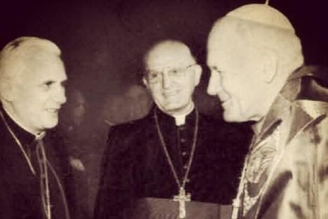Három pápa egy képen