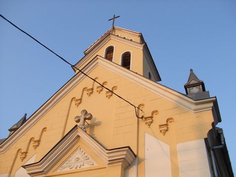 A Szent József római katolikus templom 1895-ben épült.