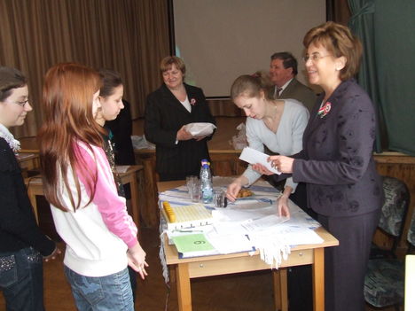 Műveltségi vetélkedőn... 13 -