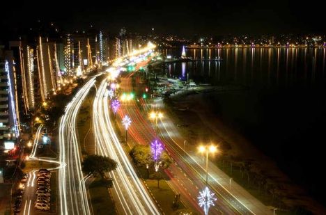 Beira Mar Avenue by night