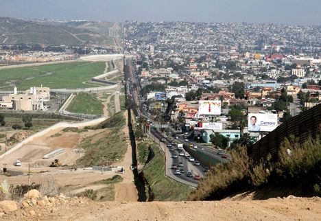 Mexikó és az Amerikai Egyesül Államok határa - San Diego-Tijuana