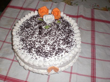 Gyumolcs joghurt torta