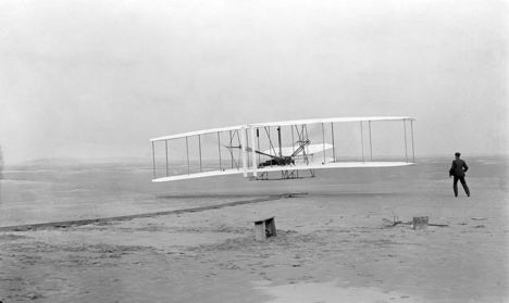 800px-Wrightflyer ilyen volt az első repülügép