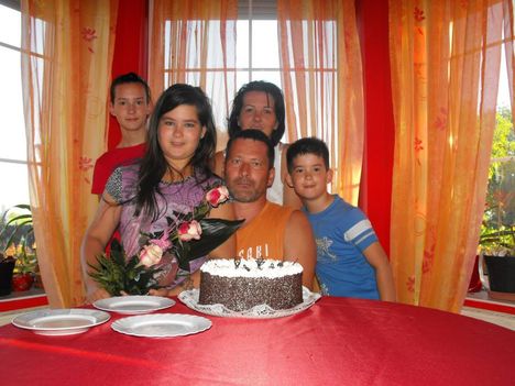 Horváth Kati családjával