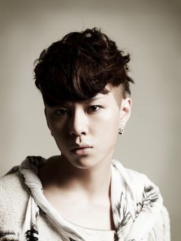 Jun Hyung 25