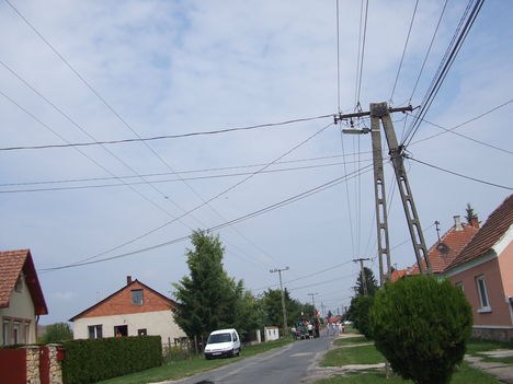 Zenés ébresztő 19