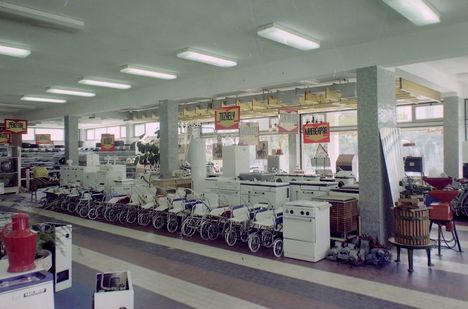 1972. Műszaki bolt