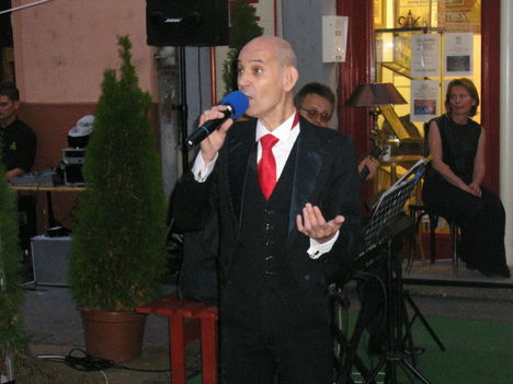 Paudits Béla..