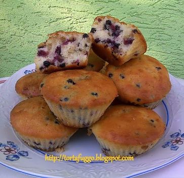  Almás-fekebodzás muffin