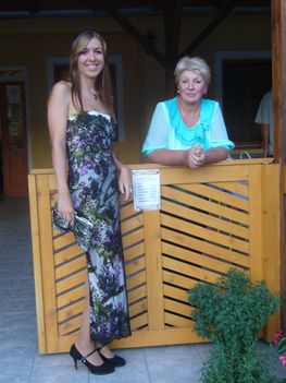 Anna édesanyjával, 2013.