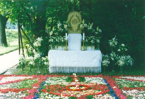 úrnapi oltár