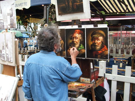 Festő a Place du Tertre-en