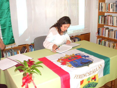 Bendi névadó 033