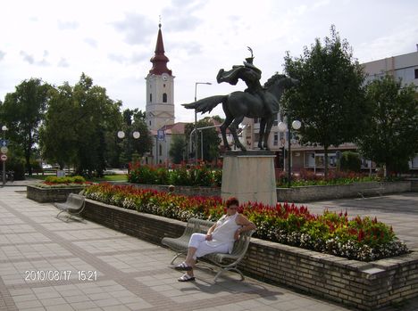 Ki ismeri fel, hol lettek ezek a képek fényképezve ?  19