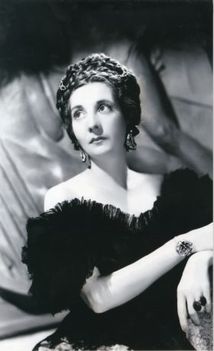 Neményi Lili - színésznő, dizőz és operaénekes 5