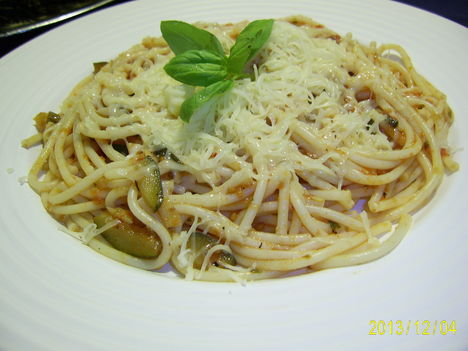 Cukkinis spagetti