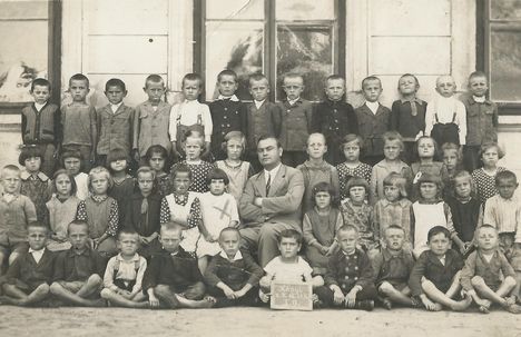 Iskola, 1.o. 1928-as születésűek