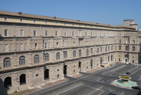 palazzo dei Musei Vaticani