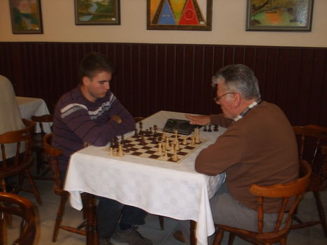 Képek a sakkcsapat életéből 14
