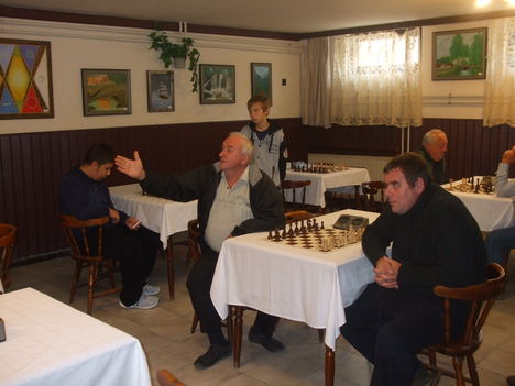 Képek a sakkcsapat életéből 9