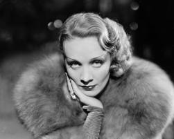 Marlene Dietrich (2)