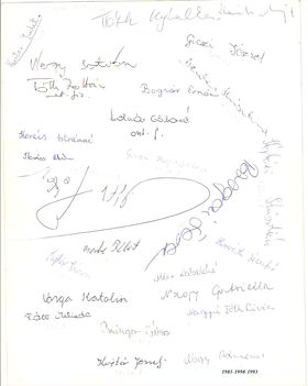 1998- aláírások a kép hátulján