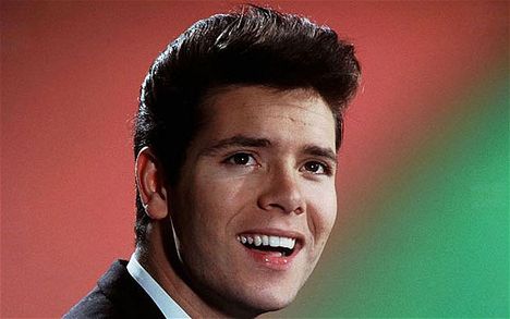 Cliff Richard (6)
