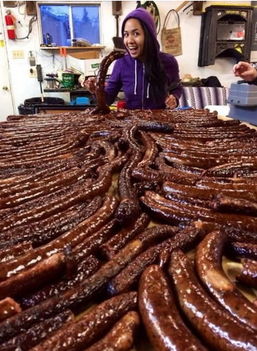 Kisült a kerítésnek való