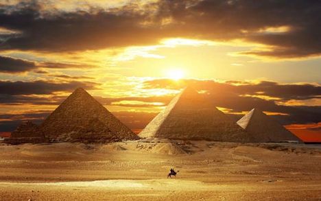 A piramisok, Egyiptom