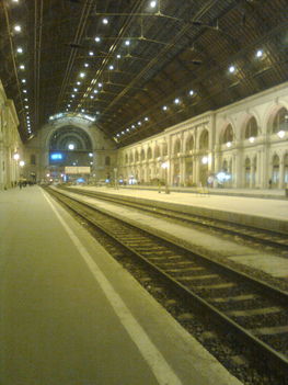 üres az állomás