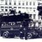 1915 - Az első autóbusz az Andrássy út és a Vilmos császár út (Bajcsy-Zsilinszky út) sarkán.