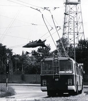  1960 - 1969 Vidámpark még a felüljáró megépülése előtt a 74-es trolibusszal.