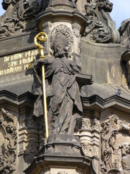 300px-Holy_Trinity_Column-Saint_Blaise olmütz