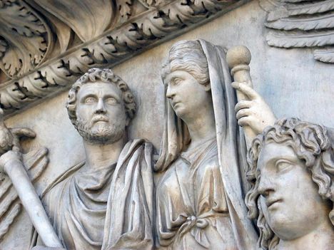 Antoninus Pius Column részlet1c