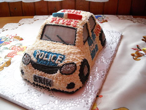 Rendőr autó torta