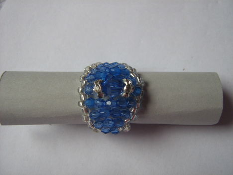 Kék kristály gyűrű