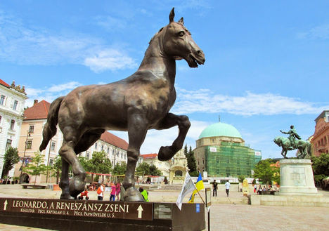 PÉCS tér