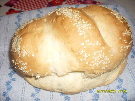 Szezámmagos fehér kenyerem