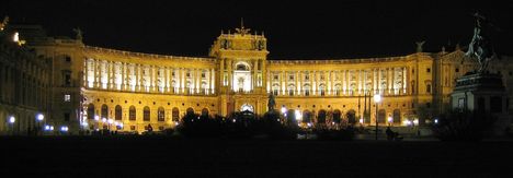 Bécs Hofburg éjjel