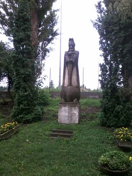 Atilla-hun királyunk szobra Sopronban (József Attila lakótelep) 1