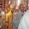 Elöl Dr.Pápai Lajos megyéspüspökünk