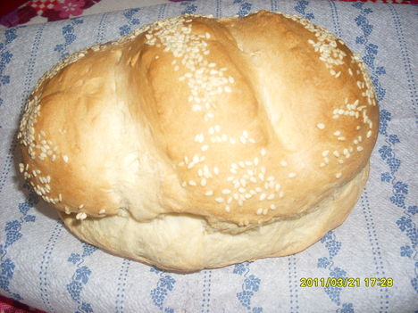 Szezámmagos fehér kenyér