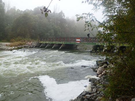 Kisbodak, Szent Kristóf híd az őszi kisvizes időszakban, 2014. október 29