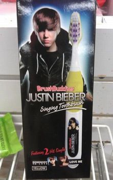 Justin Biebert éneklő fogkefe!