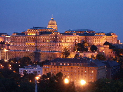 A Széchenyi Könyvtár és a Budapesti Történeti Múzeum épülete a Királyi Palotában