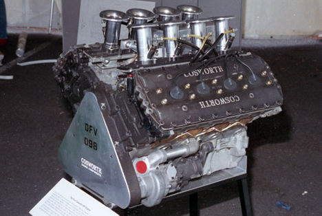 Cosworth_engine_15